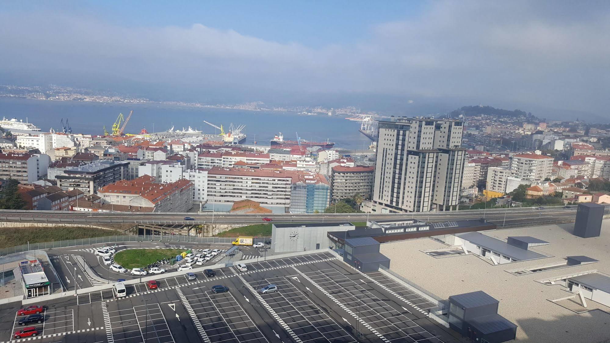 Occidental Vigo Hotell Exteriör bild