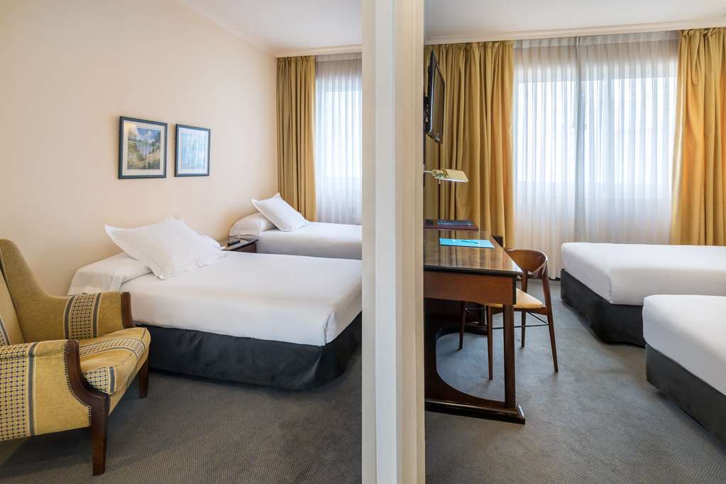 Occidental Vigo Hotell Exteriör bild