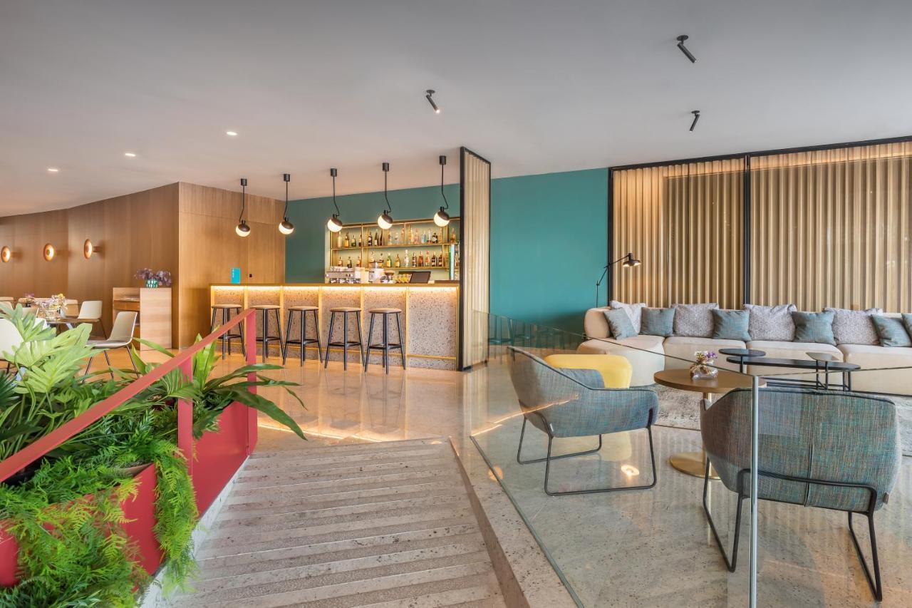 Occidental Vigo Hotell Exteriör bild